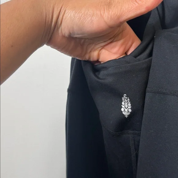 Free people What A Feeling V-Neck Onesie jumpsuit xs - Picture 5 of 6